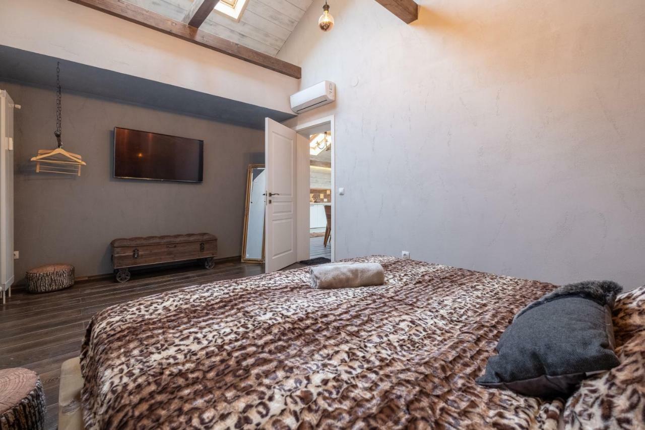 2-Bedroom Elegant Apartment In Mediterranean Style Sofia Luaran gambar